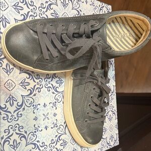 Taos Footwear Dark Gray Sneakers with Light Tan Sole